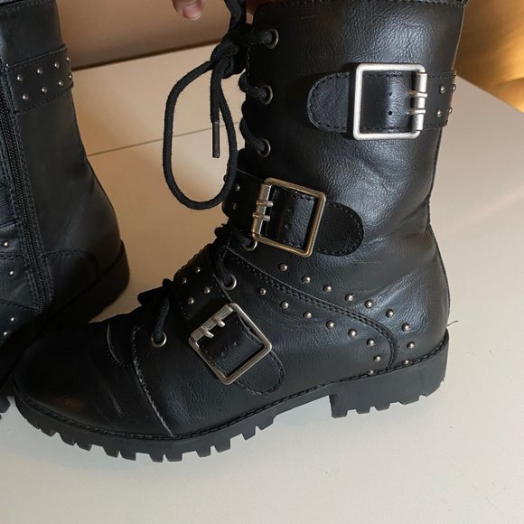 Women’s Strapped Boots 7M - Picture 5 of 11